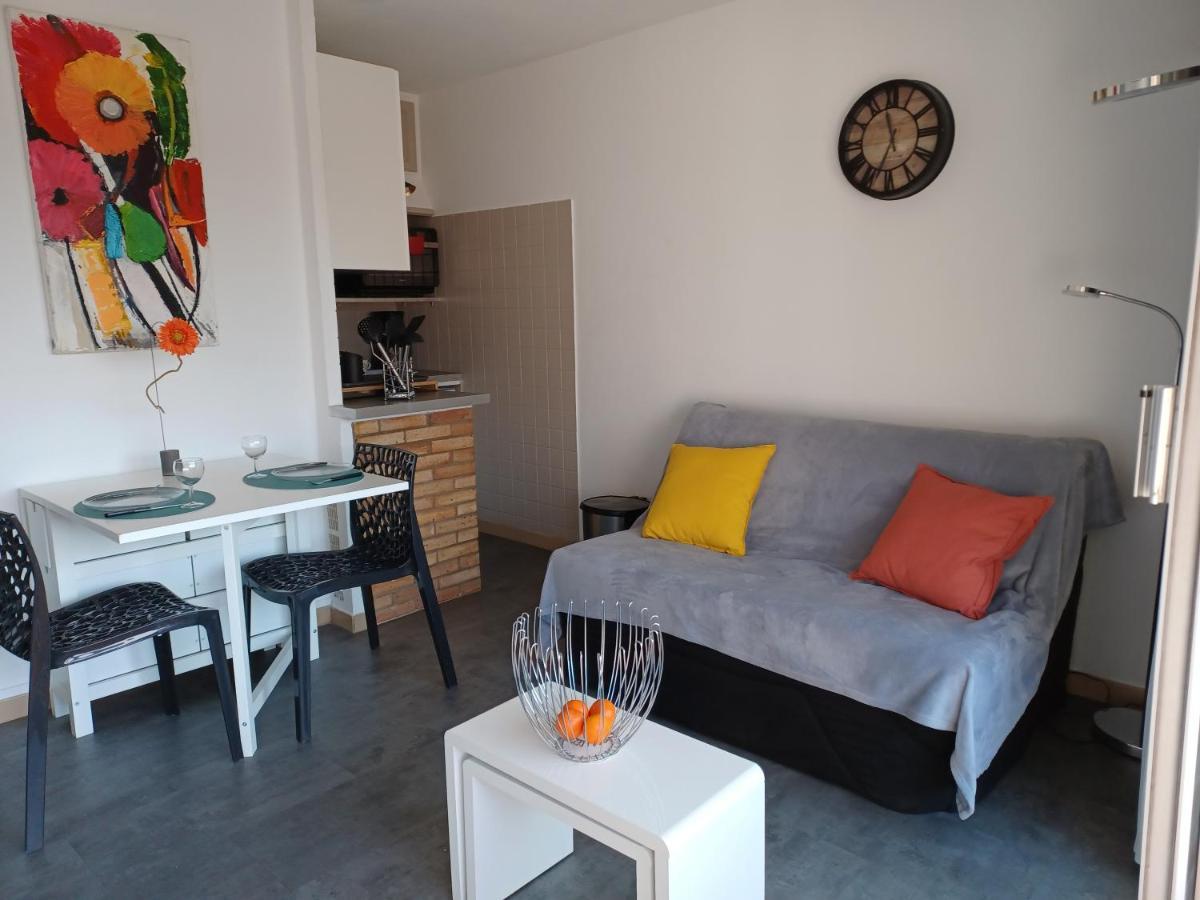 Appart Cosy En Bord De Mer - Port Santia Lucia St Raphael Saint-Raphael  Ngoại thất bức ảnh