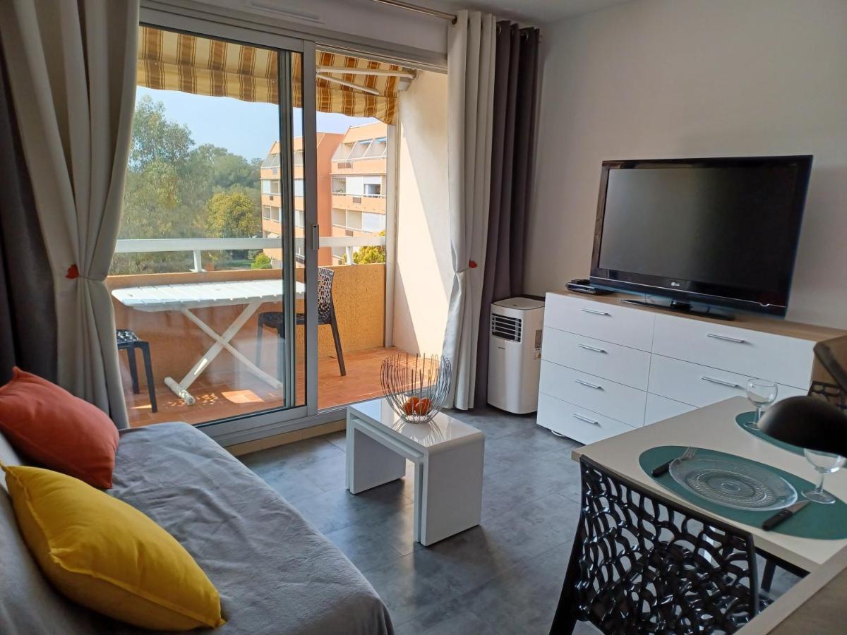 Appart Cosy En Bord De Mer - Port Santia Lucia St Raphael Saint-Raphael  Ngoại thất bức ảnh